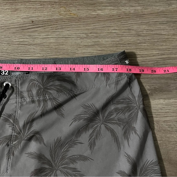 Hurley Men's Phantom Weekender 20” Board Shorts Bright Violet Size 32 - Picture 4 of 7